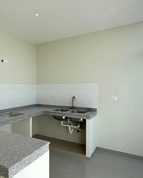 891262e1-3455-439e-8e59-1d250b96540c